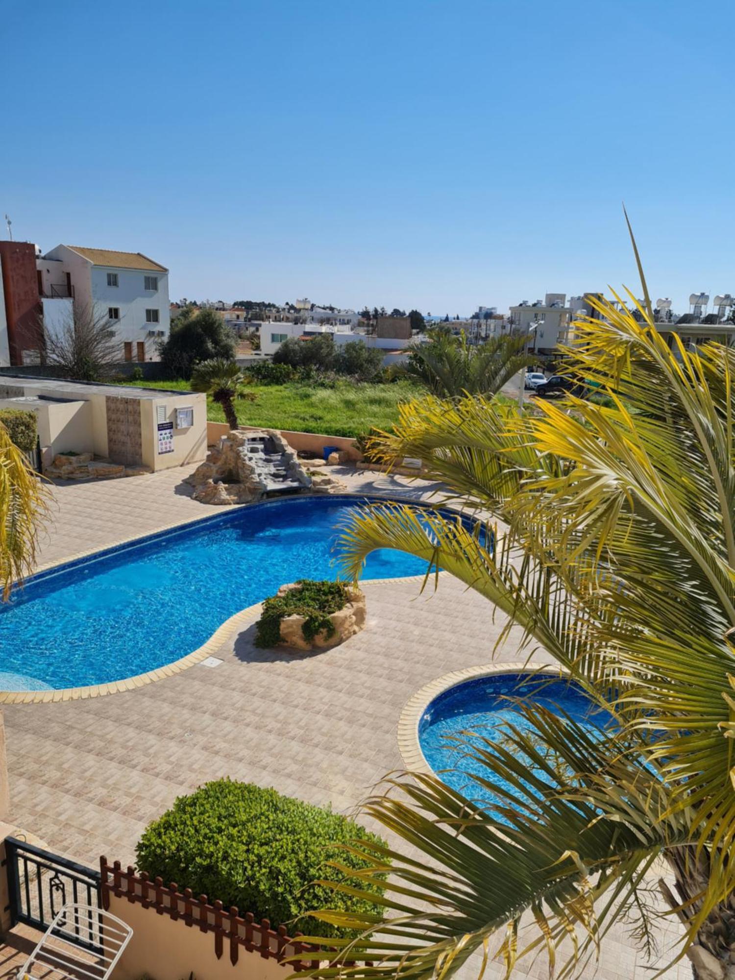 Michaela'S Apartment Paphos Exterior foto